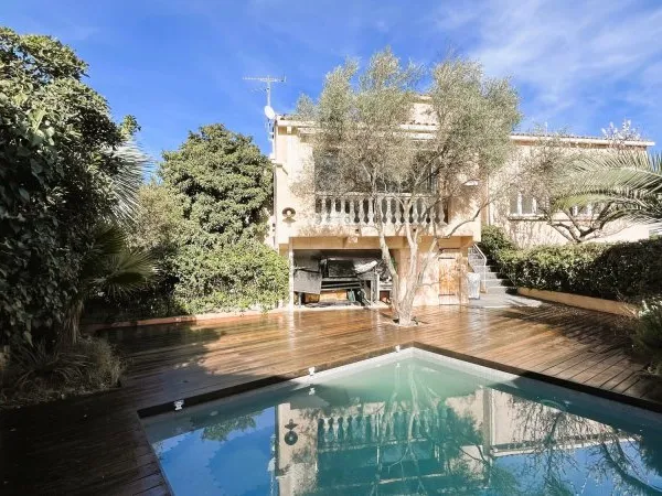 MONTPELLIER POMPIGNANE DUPLEX T6 D'EXCEPTION AVEC PISCINE ET TE