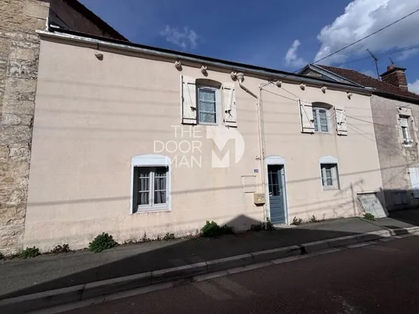 Maison 52000