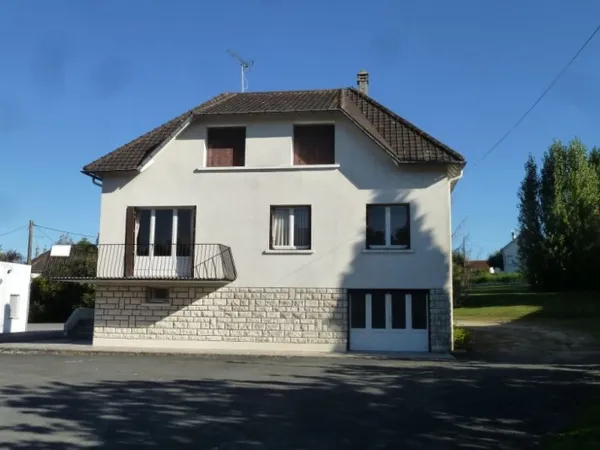 SAINT AIGNAN - PAVILLON SUR SOUS-SOL, 4 chambres, terrain de 760 m² environ