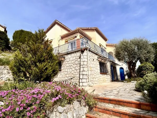 Maison 7 pièces 145 m²