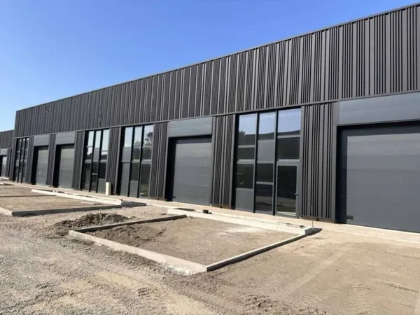 Local d'activité 761 m²