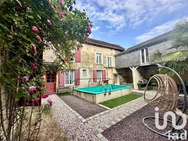 Maison 12 pièces 327 m²