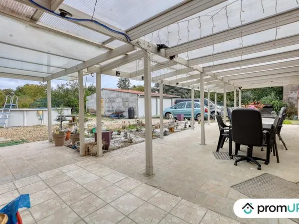 Maison mitoyenne de 189m² située à Preuilly