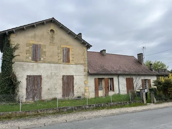 Maison de bourg de 9 pièces principales
