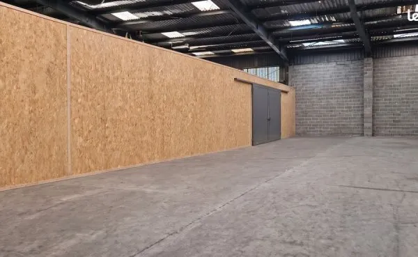 Entrepôt local d'activité et stockage 360 m²