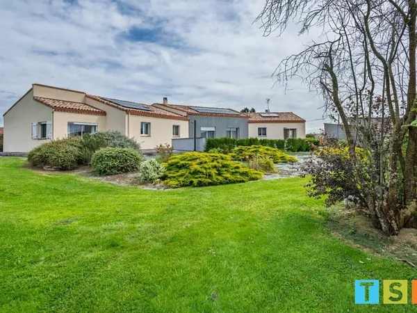 Maison Vente Mondavezan 5p 200m² 395000€