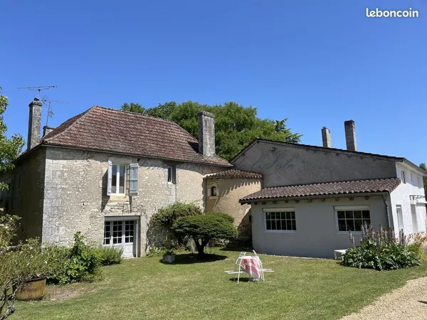 Maison 9 pièces 230 m²