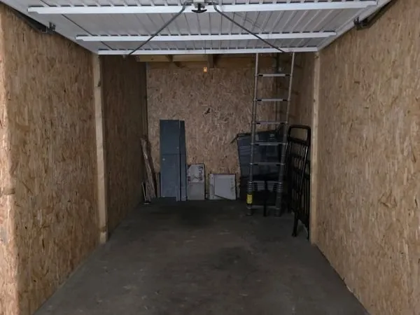 Garage fermé avec mezzanine Valenciennes