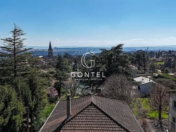 Maison 5 pièces 200 m²