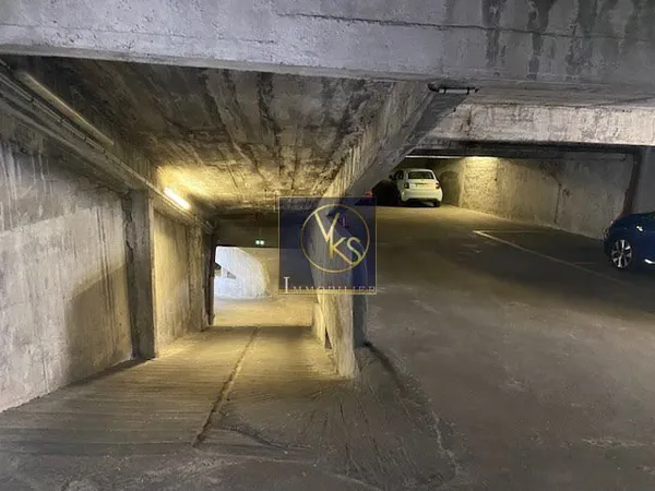 Parking 12 m²