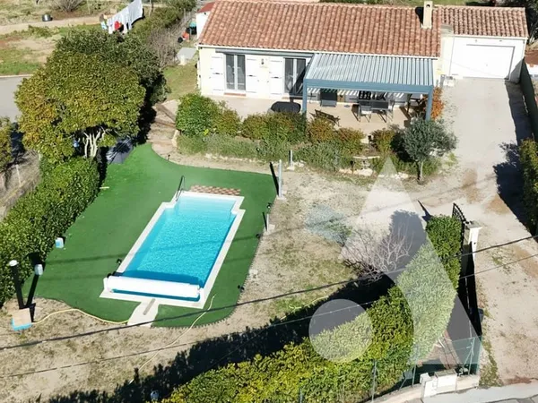 Le Cannet des Maures - Maison de plain pied avec piscine - 420.000 €