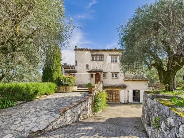 Maison familiale avec vue mer et piscine - La Gaude