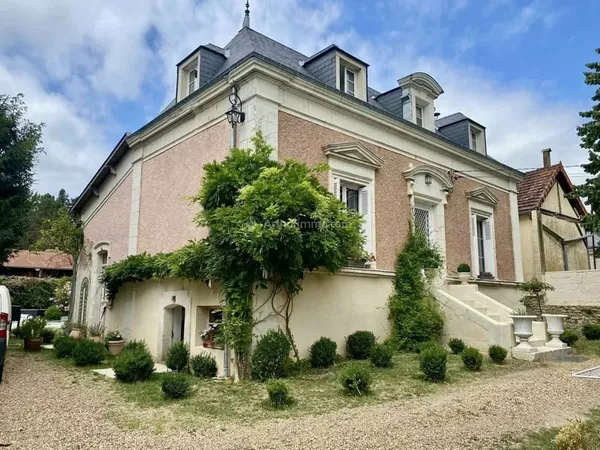 Charmante maison avec piscine à 5 minutes de LA CHARTRE SUR LE LOIR