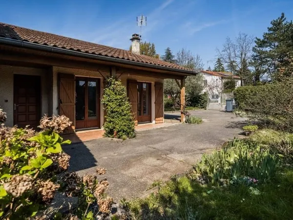 Maison de plain-pied 5 pièces 94 m²