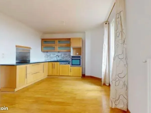 Charmant 4 pièces de 64 m² avec cachet ancien - Cormeilles-en-Parisis