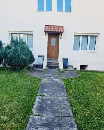 Maison avec jardin