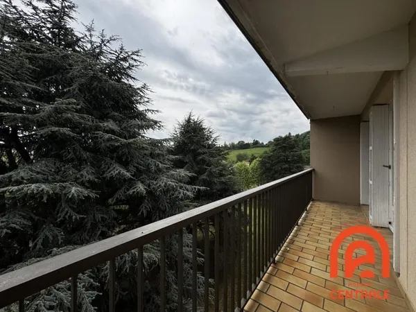APPARTEMENT T5 FORT MEYZIEU