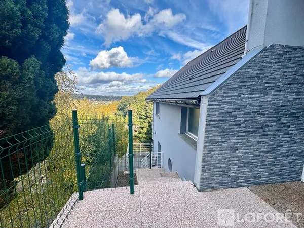 Maison 7 pièces 180 m²
