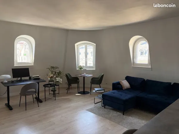 Charmant appartement - triangle d'or