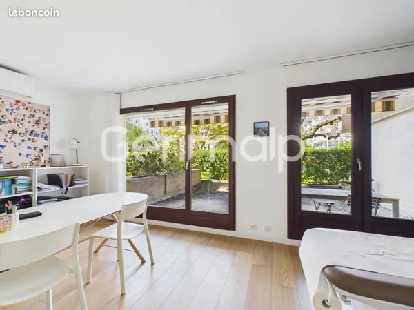Local commercial 68 m²