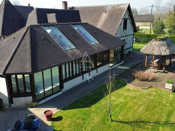 Maison 10 pièces 364 m²