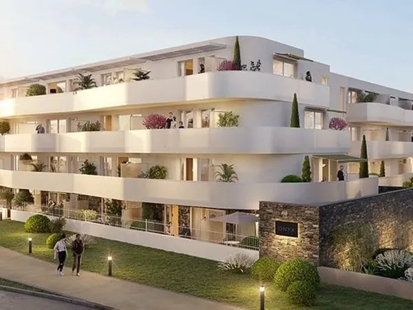 Parking/Garage