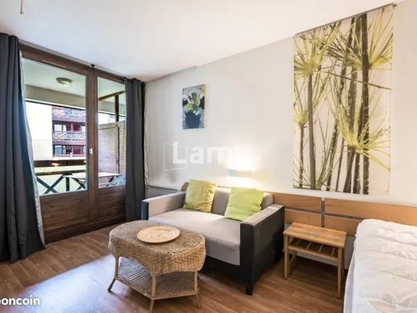 Studio 1 pièce 28 m²