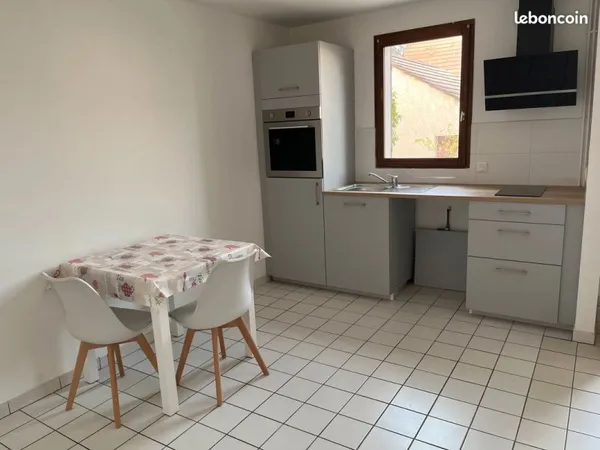Petite maison duplex 33 m² - Entièrement rénovée - Bonneuil-sur-Marne (quartier pavillonnaire calme)