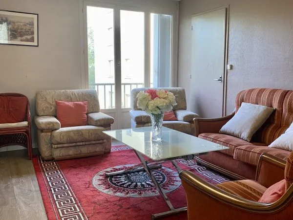 APPARTEMENT F4, 2/3 CHAMBRES, PROCHE GARE, BALCON