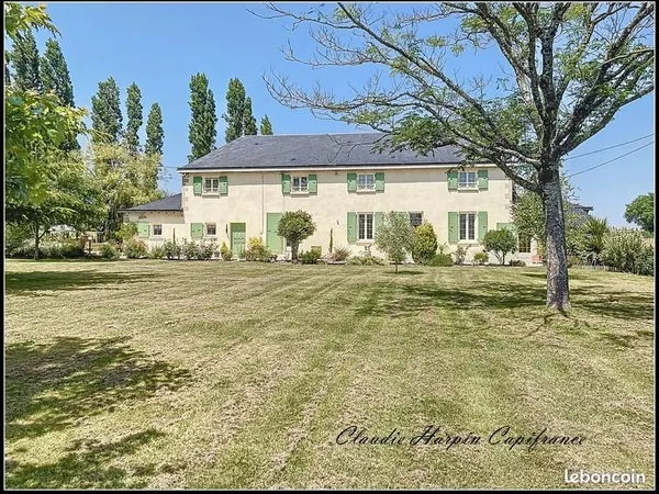 Maison 8 pièces 288 m²