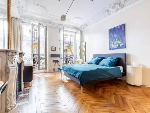Magnifique pied-à-terre proche de l'avenue Montaigne