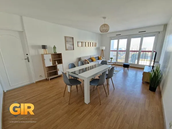 2 Chambres Meublées En Colocation Dans Un Appartement T6 Meublé de 111.07 m2
