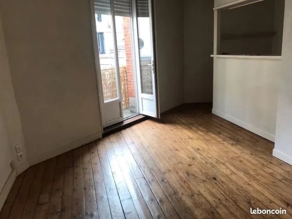Studio 24 m² centre-ville CHOLET