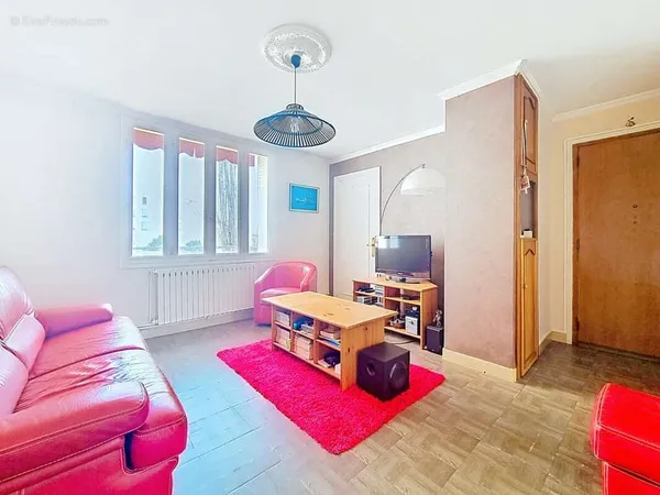 T4 64 m2 3 chambres Centre-ville Stationnement