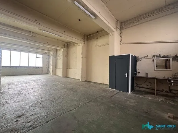 Immeuble industriel 160 m²