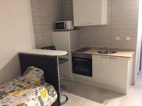 Studio 1 pièce 19 m²