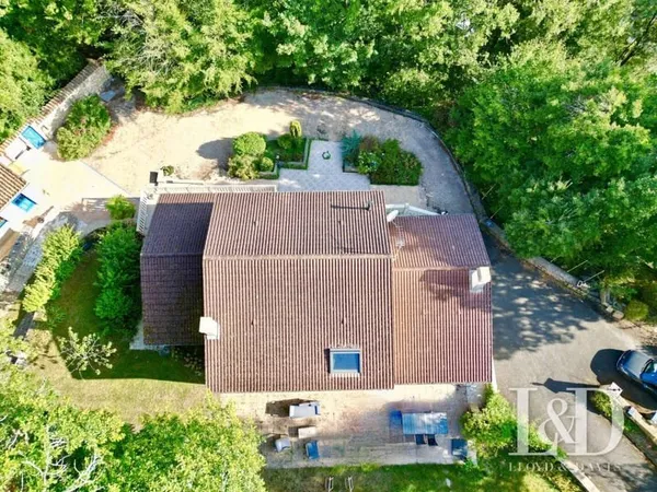Maison 7 pièces 190 m²