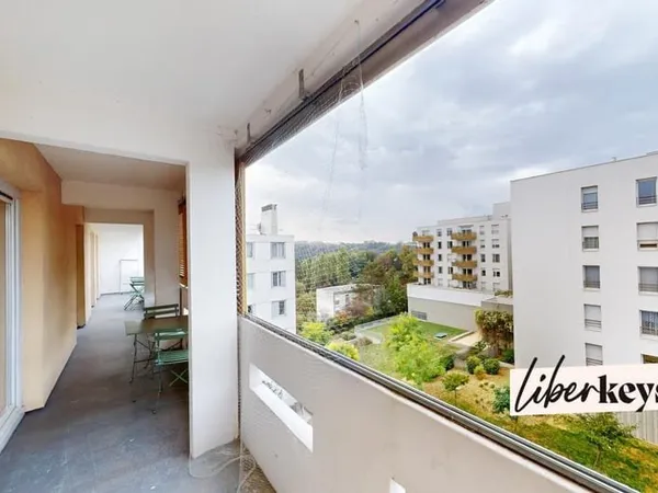 Grand appartement T6 traversant dernier étage avec ascenseur | rue Albert Falsan | 69009 Lyon