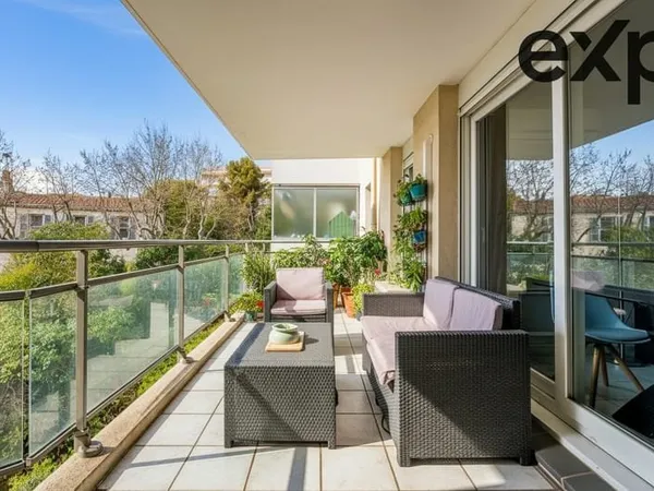 Appartement T3 - Terrasse - Garage - Place de Parking - Cave
