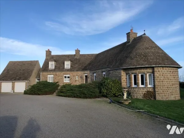 Maison 8 pièces 228 m²