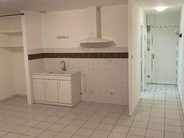 A louer Studio à Falaise