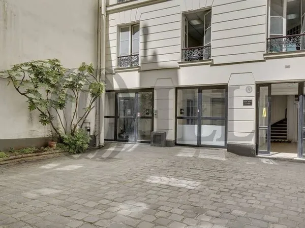 Bureaux 435 m²