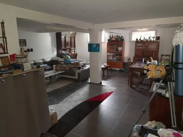 Chambre 1 pièce 9 m²