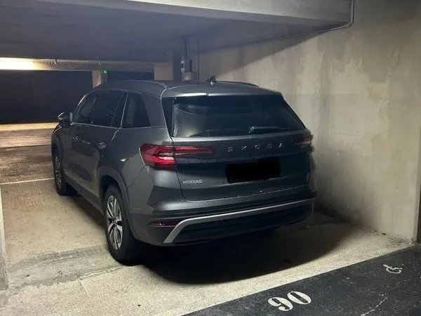 Parking 16 m²