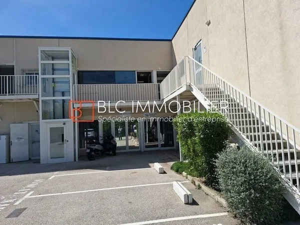 Bureau 85 m²