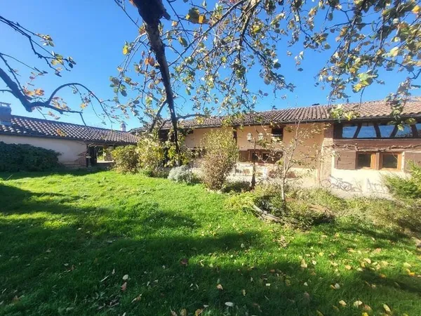 Maison 12 pièces 300 m²