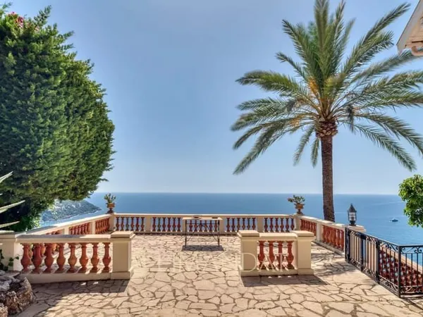 Roquebrune Cap Martin - Villa de charme aux portes de Monaco