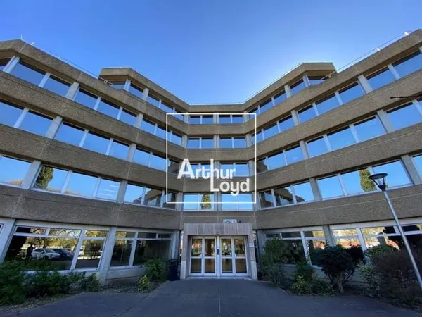 Bureaux 547 m²