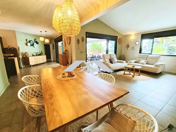 Villa d'exception F5 + piscine + garage