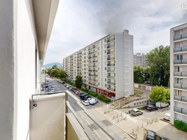 Chambre 4 pièces 74 m²